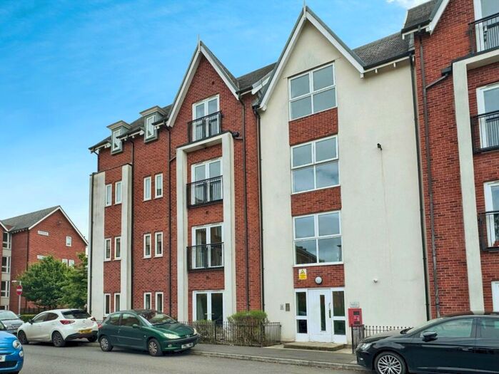 2 Bedroom Flat To Rent In Houseman Crescent, West Didsbury, Manchester, M20