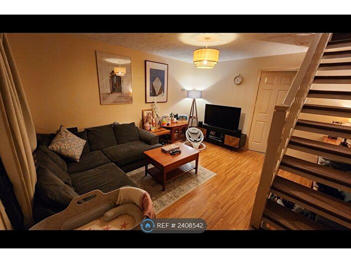 2 Bedroom Terraced House To Rent In Hanover Avenue, London, E16