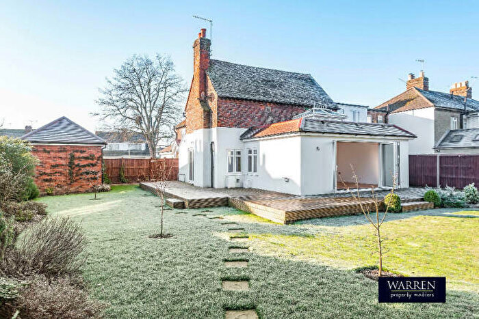 4 Bedroom Detached House For Sale In Eton Wick Road, SL4