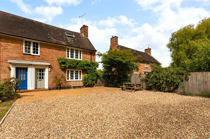 3 Bedroom Semi-detached House For Sale In Weston Colley Cottages, Weston Lane, Winchester, SO21