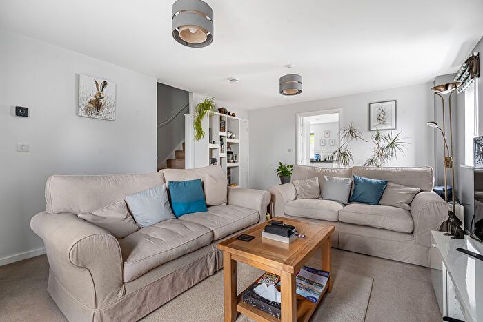 3 Bedroom Link Detached House For Sale In Fairpark Close, Chudleigh, TQ13