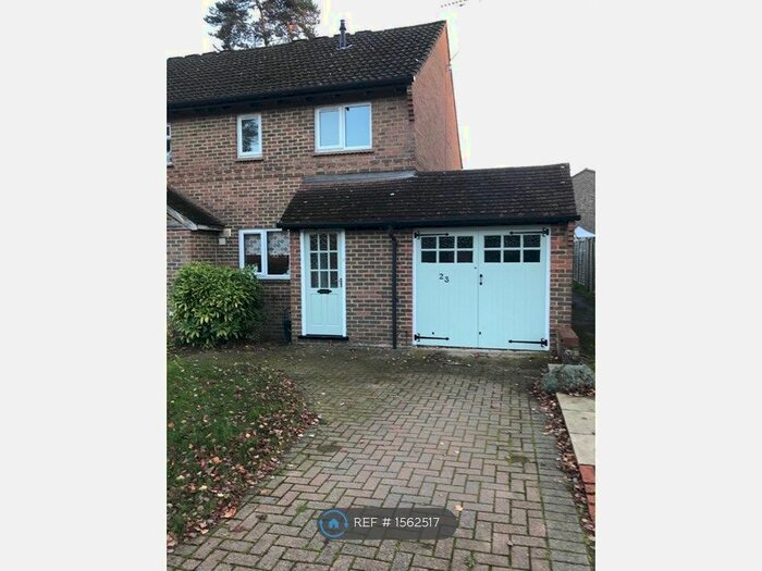 2 Bedroom Semi-Detached House To Rent In Coombe Pine, Bracknell, RG12
