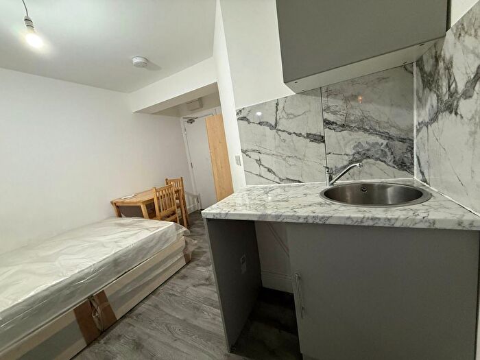 1 Bedroom Studio To Rent In Ilford, IG1