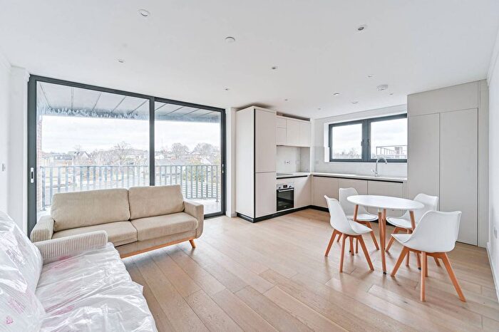 2 Bedroom Flat To Rent In Lewisham High Street, Lewisham, London, SE13