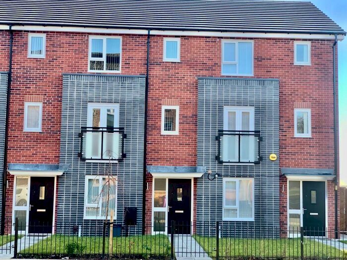 4 Bedroom House To Rent In Marmaduke Street, L7