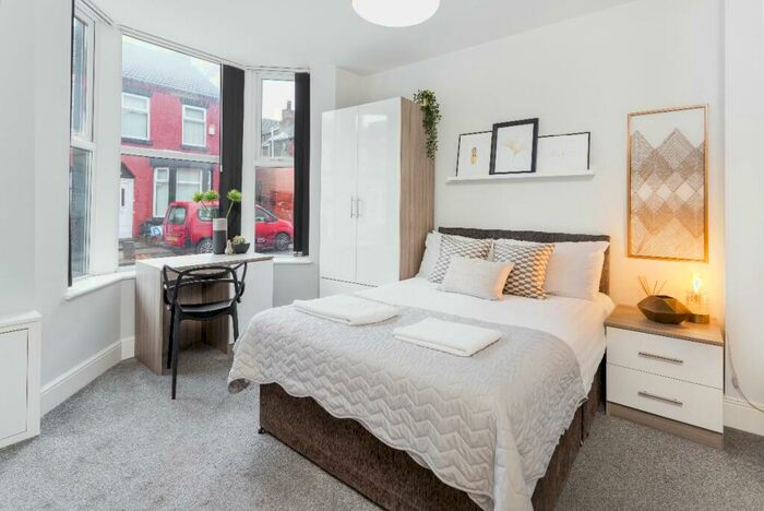 6 Bedroom Terraced House To Rent In Halsbury Road, Kensington, Liverpool, L6