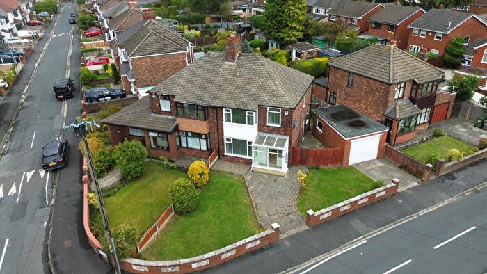 3 Bedroom Semi-Detached House For Sale In Vincent Road, Rainhill, L35