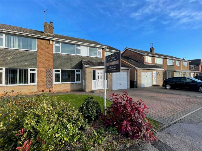 4 Bedroom Semi-Detached House To Rent In Beckwith Road, Harrogate, North Yorkshire HG2