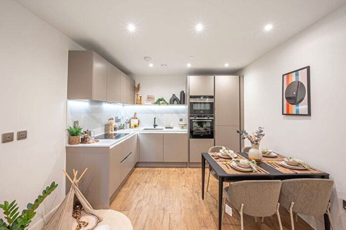 3 Bedroom Flat To Rent In Uncle Colindale, Colindale, London, NW9