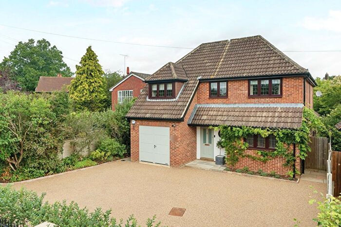 4 Bedroom Detached House For Sale In Godalming, Surrey, GU7