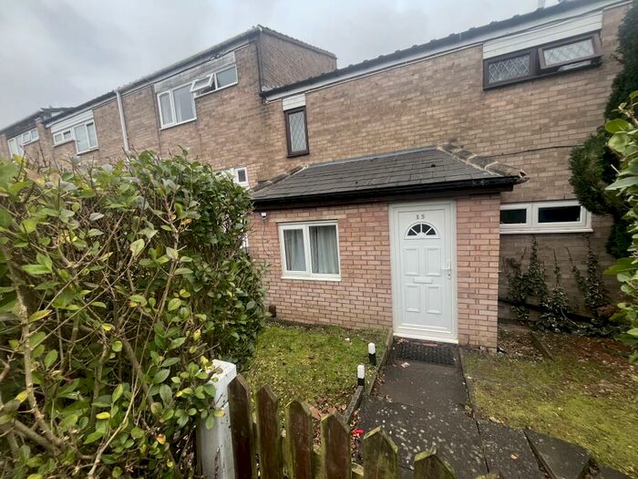 2 Bedroom Maisonette To Rent In The Hill, Quinton, Birmingham, B32