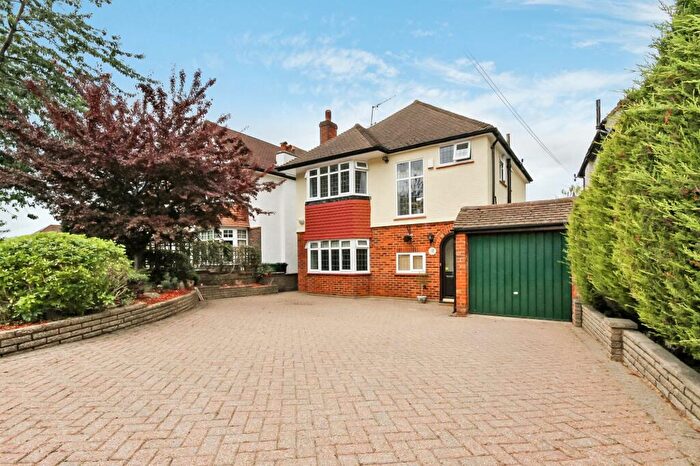 3 Bedroom Detached House To Rent In Claremount Gardens, Epsom, KT18