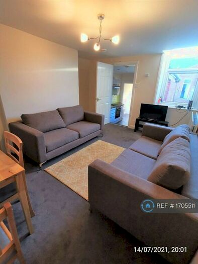 6 Bedroom Maisonette To Rent In Wolseley Gardens, Newcastle Upon Tyne, NE2