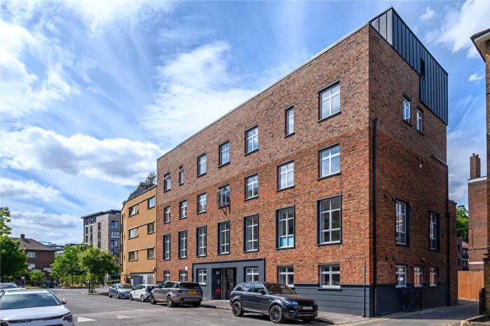 1 Bedroom Apartment For Sale In Fanshaw Street, London, N1