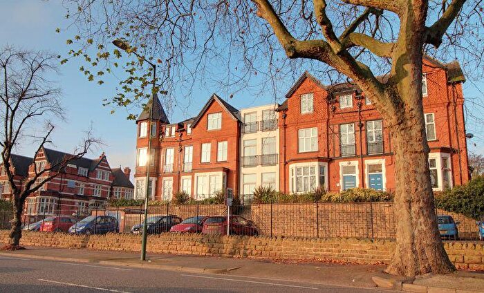 2 Bedroom Flat To Rent In The Ridge, Foxhall Road, NG7