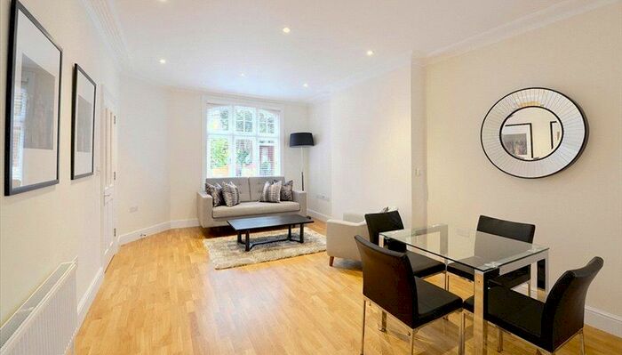 1 Bedroom Flat To Rent In Hamlet Gardens, Hammersmith, London, W6