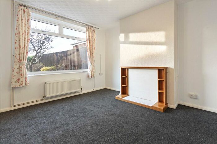 2 Bedroom End Of Terrace House To Rent In Pershore Avenue, Grimsby, North East Lincs, DN34