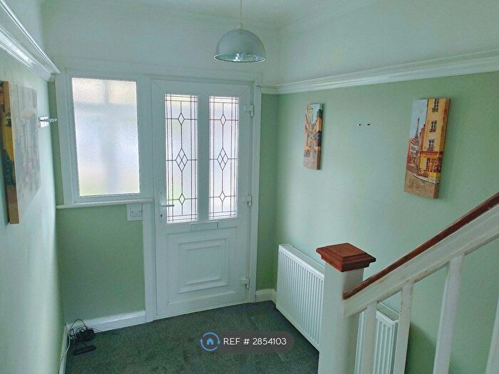 3 Bedroom Semi-detached House To Rent In Foresters Drive, Wallington, SM6