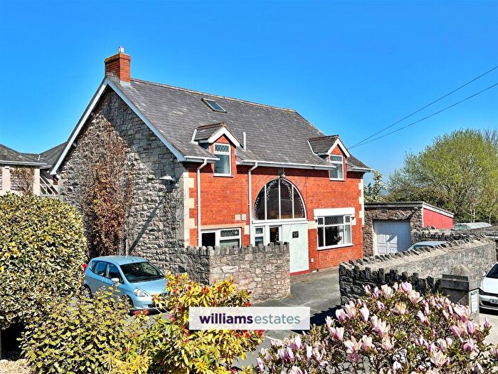 4 Bedroom Detached House For Sale In Lon Copner, Denbigh, LL16