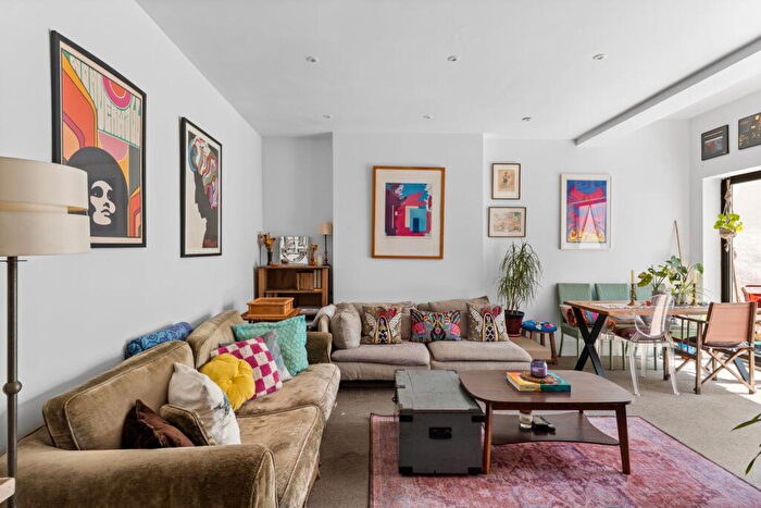 2 Bedroom Flat For Sale In Church Road, SE19