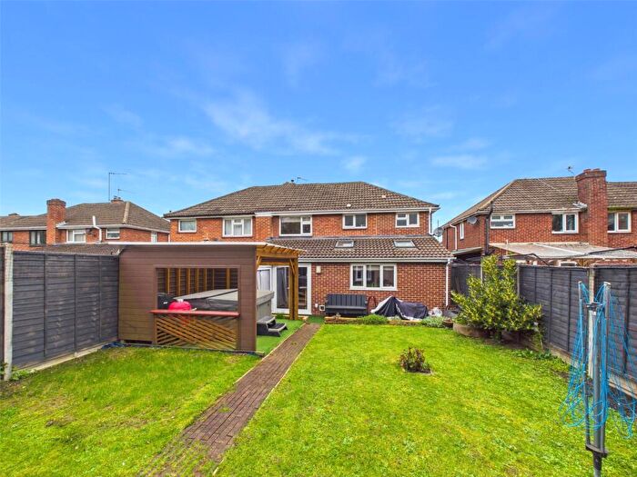 4 Bedroom Semi Detached House For Sale In Lavington Drive, Longlevens, Gloucester, Gloucestershire, GL2