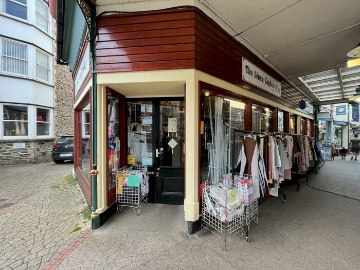Terraced House To Rent In - The Arcade Fore Street, Okehampton, EX20