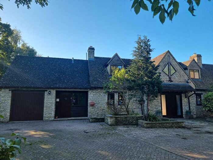 3 Bedroom Detached House To Rent In Northampton Road, Weston On The Green, OX25