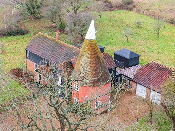 4 Bedroom Detached House For Sale In Staplehurst Road, Marden, Tonbridge, Kent, TN12