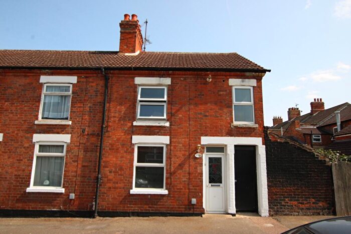 3 Bedroom End Of Terrace House For Sale In Pemberton Street, Rushden, NN10
