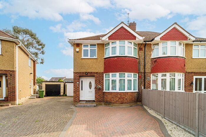 3 Bedroom Semi-Detached House For Sale In Stanwell Gardens, Stanwell, TW19
