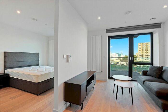 Studio To Rent In Shipwright Street, London, E16
