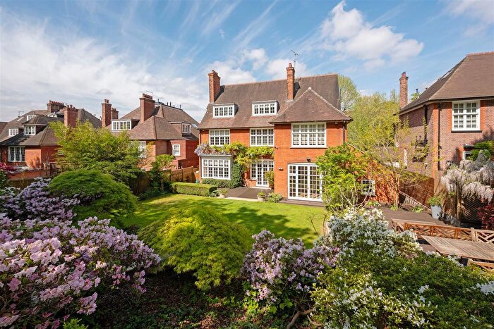 7 Bedroom Property For Sale In Heath Drive, Hampstead, NW3