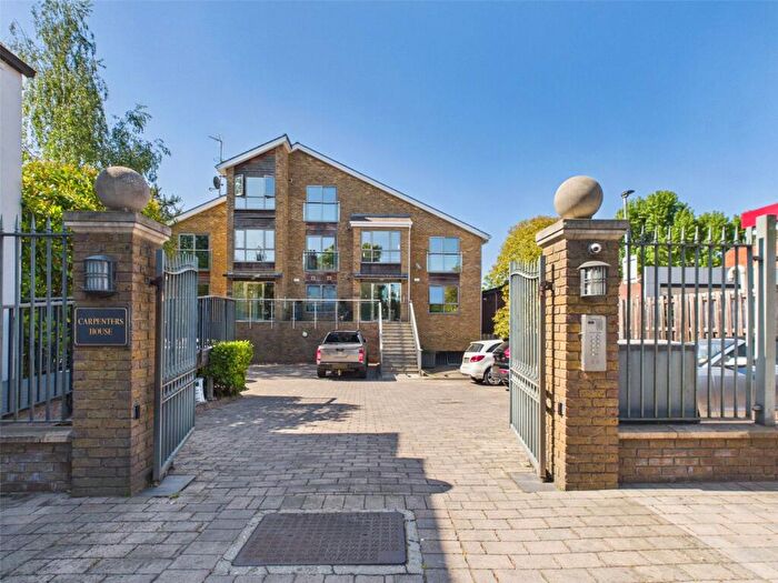 2 Bedroom Apartment To Rent In Carpenters House, East Molesey, KT8