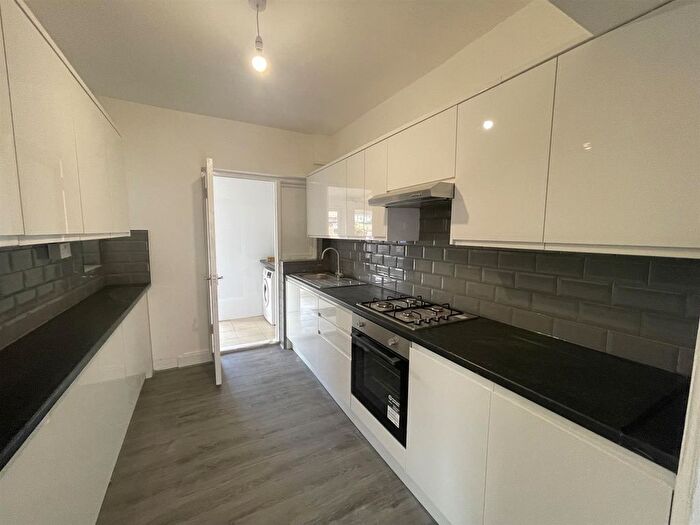 3 Bedroom Terraced House To Rent In Chepstow Gardens, Southall, UB1
