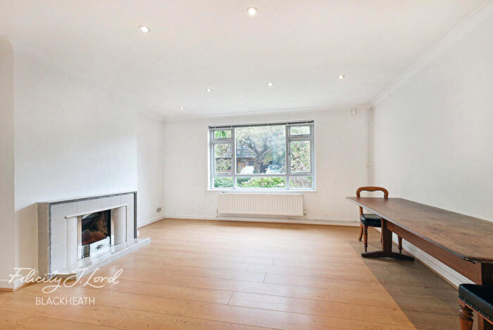 1 Bedroom Bungalow For Sale In Langton Way, London, SE3