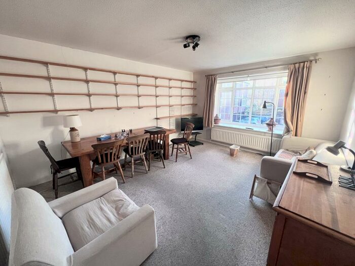 3 Bedroom Terraced House To Rent In Clinton Court, Nottingham, NG1