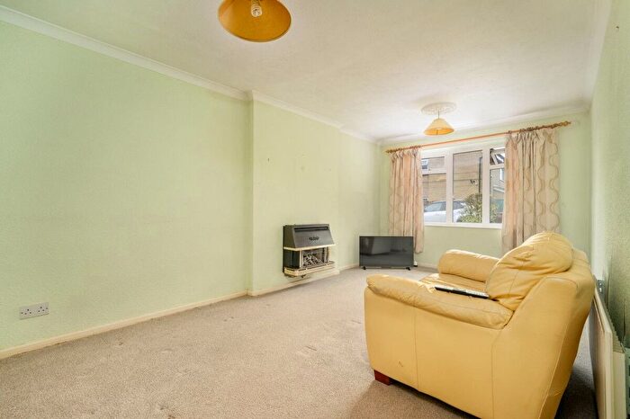 2 Bedroom Bungalow For Sale In Cromwell Court, Drighlington, Bradford, BD11
