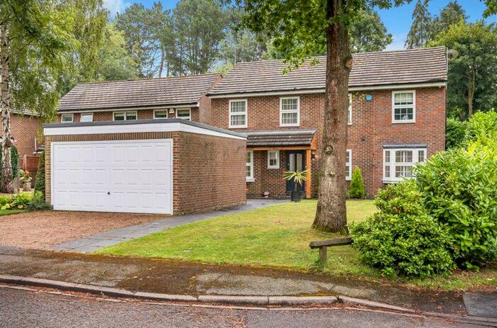 4 Bedroom Detached House To Rent In Driftwood Drive, Kenley, CR8