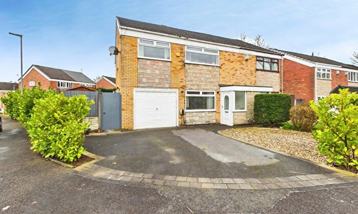 4 Bedroom Semi Detached House For Sale In Grebe Close, Wigan, WN3