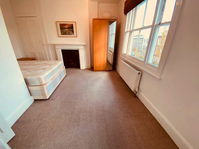 1 Bedroom Flat To Rent In Alexander Road, Archway, N19