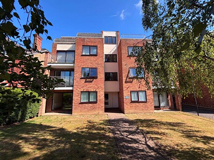 1 Bedroom Flat For Sale In Bromley Road, Beckenham, BR3