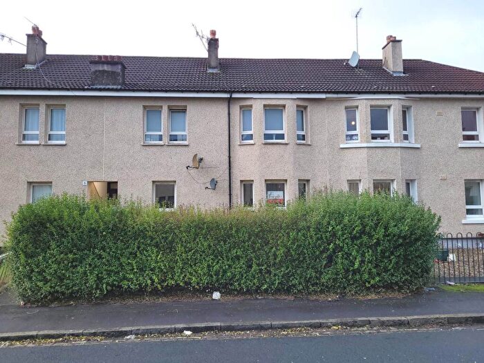 2 Bedroom Flat To Rent In Schaw Road, Paisley, PA3