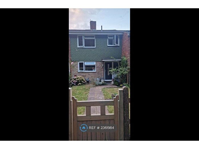 3 Bedroom Terraced House To Rent In Burnham Walk, Rainham, Gillingham, ME8