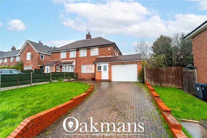 3 Bedroom Semi-Detached House For Sale In Burnel Road, Birmingham, B29