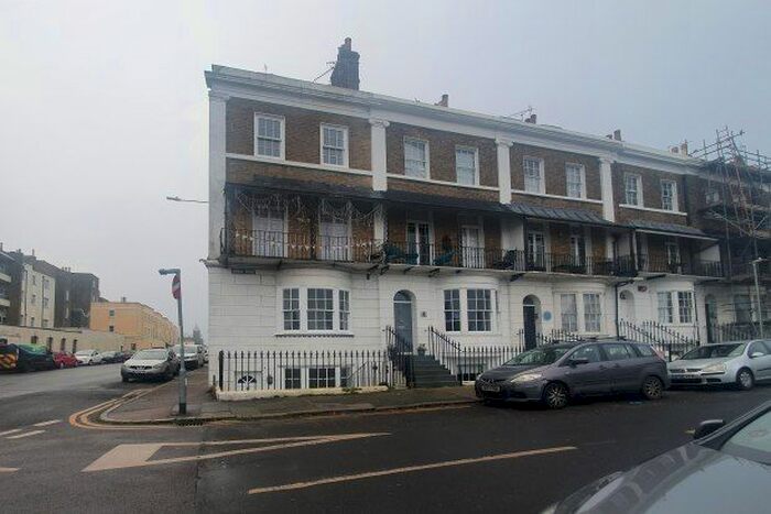 2 Bedroom Flat To Rent In Royal Road, Ramsgate CT11