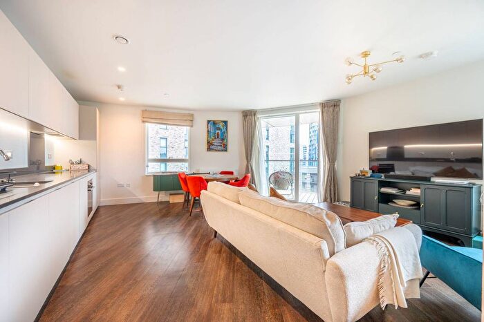 2 Bedroom Flat For Sale In North End Road, Wembley Park, Wembley, HA9