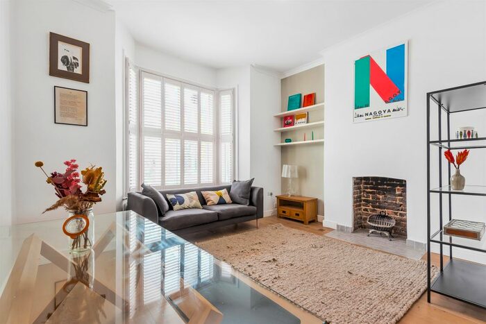 1 Bedroom Flat To Rent In St. Stephens Avenue, London, W12