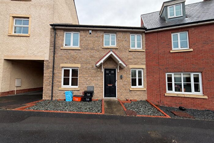 3 Bedroom Terraced House To Rent In Britten Road, Swindon, SN25