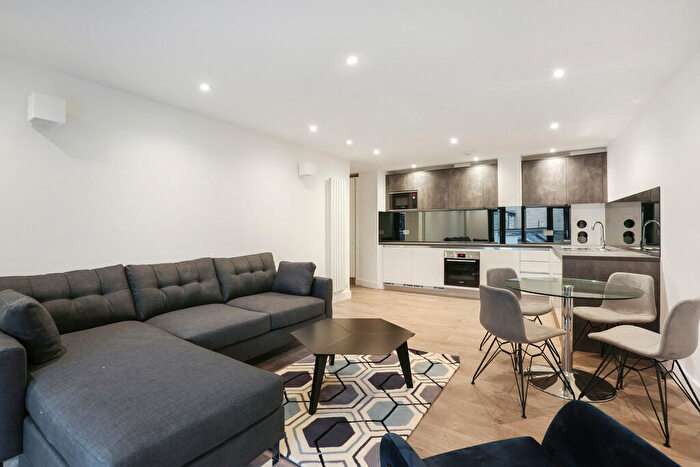 2 Bedroom Apartment To Rent In Commercial Road, Whitechapel, London, E1