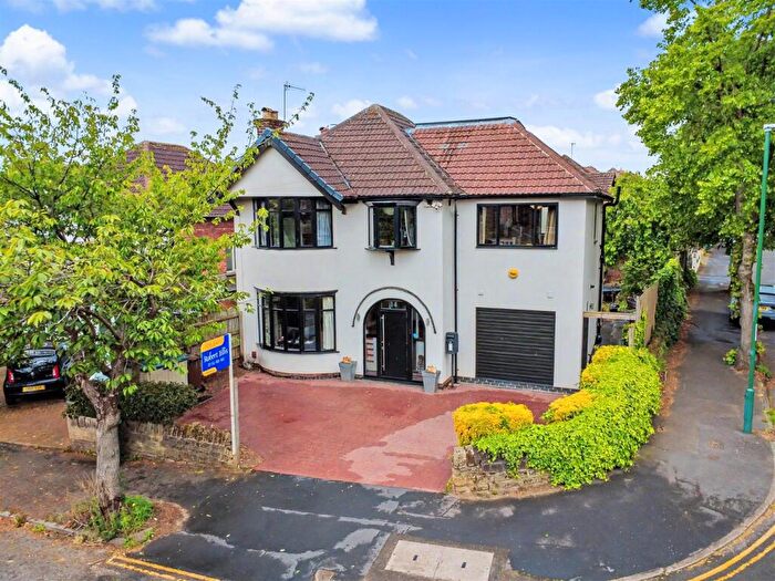 4 Bedroom Detached House For Sale In Ennerdale Road, Nottingham, NG5